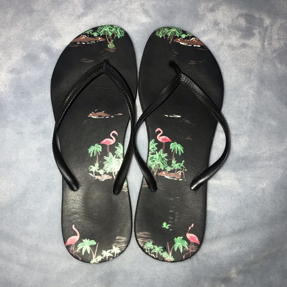 Forever 21 flip flops